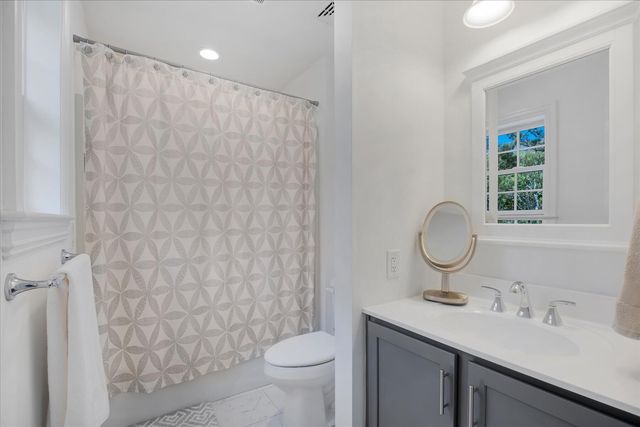 13 Academy Hill Lane, South Dennis, MA 02660