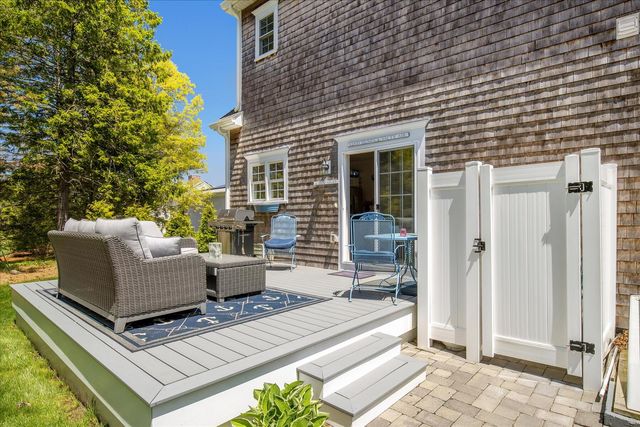 13 Academy Hill Lane, South Dennis, MA 02660