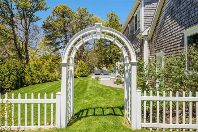 13 Academy Hill Lane, South Dennis, MA 02660