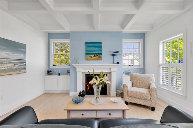 13 Academy Hill Lane, South Dennis, MA 02660