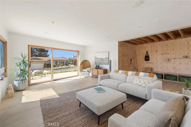 170 Surf Street, Pismo Beach, CA 93449