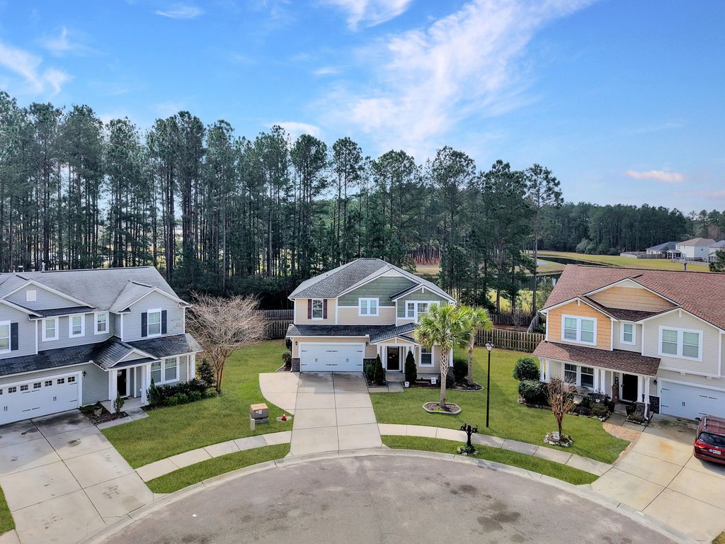 Image 3 of property listing at 113 Swiftwater Way, Summerville, SC 29486