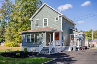 25 Benham St, Orange, MA 01364