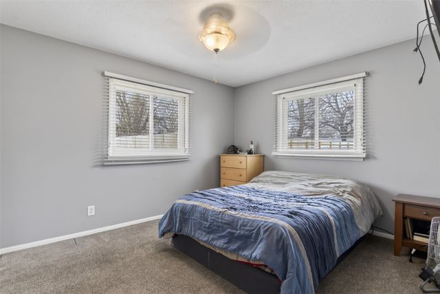 2630 NE Aurora Avenue, Des Moines, IA 50317