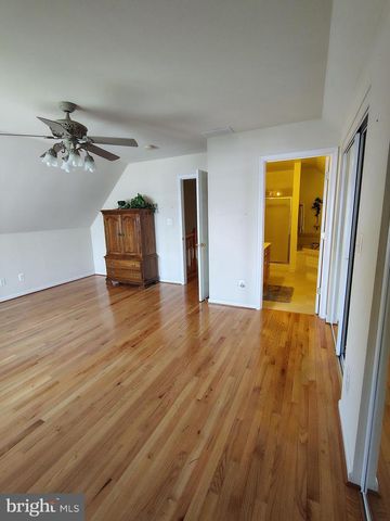 2424 GOLUPSKI RD, Baltimore, MD 21221