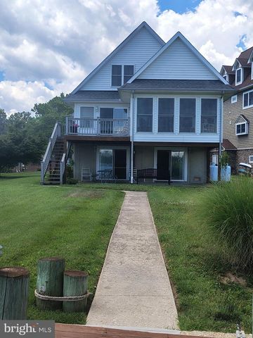 2424 GOLUPSKI RD, Baltimore, MD 21221