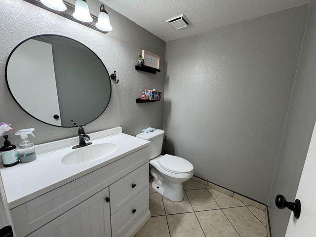 1541 Camphor Way, Lodi, CA 95242