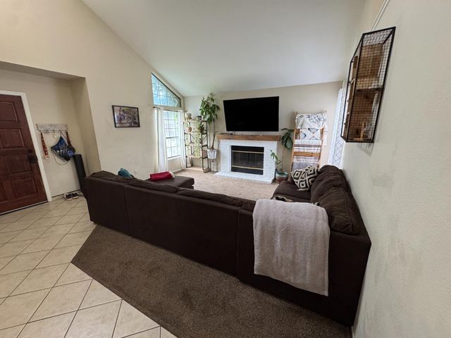 1541 Camphor Way, Lodi, CA 95242