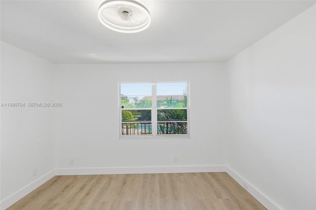 800 SW 125th Way 312O, Pembroke Pines, FL 33027