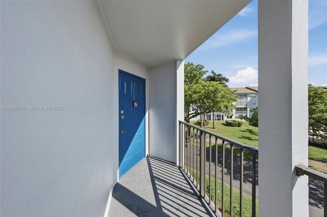 800 SW 125th Way 312O, Pembroke Pines, FL 33027