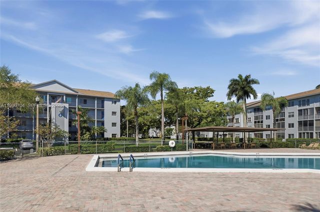 800 SW 125th Way 312O, Pembroke Pines, FL 33027