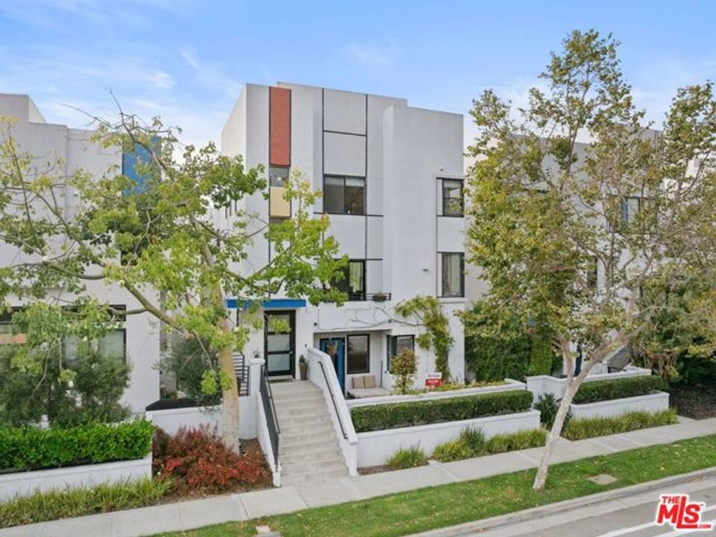 12911 Bluff Creek Drive, Los Angeles, CA 90094