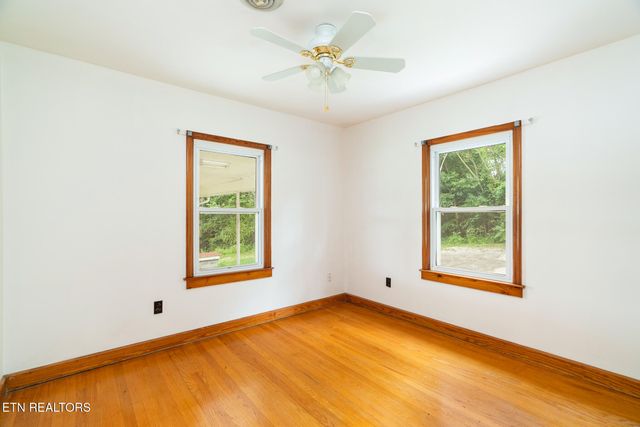 3021 Louisville Rd, Louisville, TN 37777