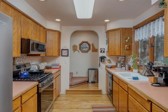 1825 WOODBINE DRIVE, Fairbanks, AK 99709