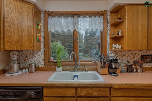 1825 WOODBINE DRIVE, Fairbanks, AK 99709