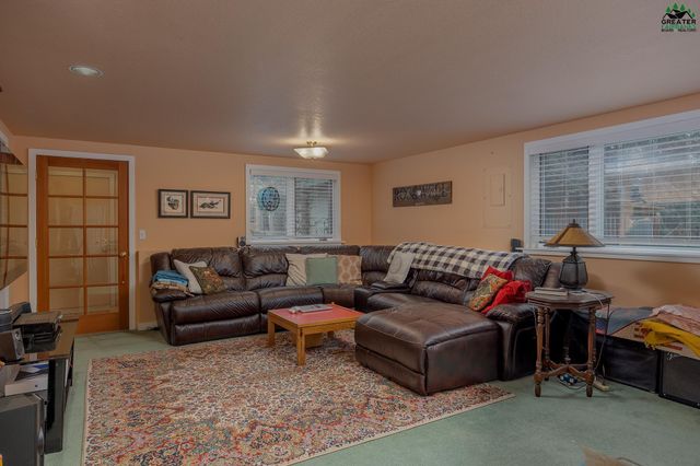 1825 WOODBINE DRIVE, Fairbanks, AK 99709