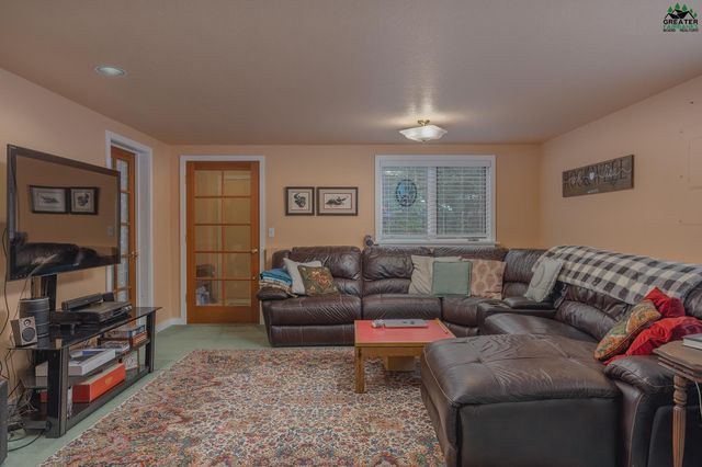 1825 WOODBINE DRIVE, Fairbanks, AK 99709