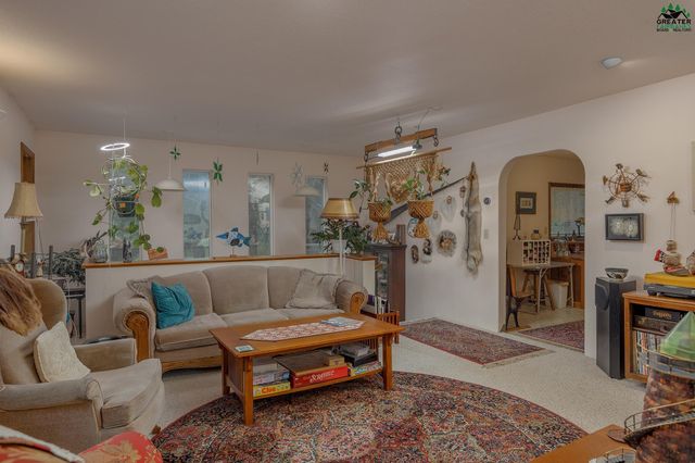 1825 WOODBINE DRIVE, Fairbanks, AK 99709