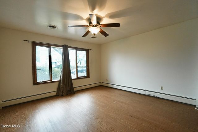 2527 Barton Avenue, Rotterdam, NY 12306