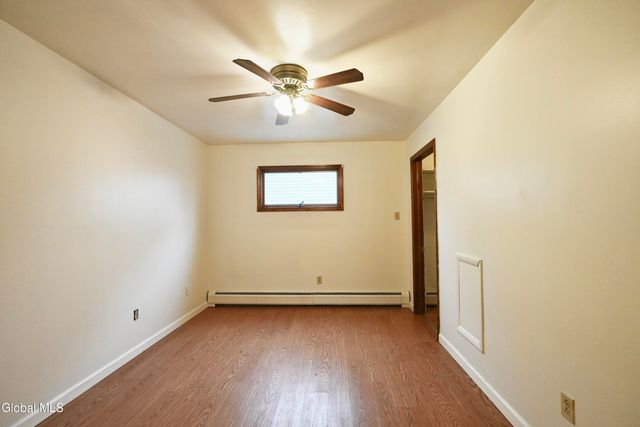 2527 Barton Avenue, Rotterdam, NY 12306