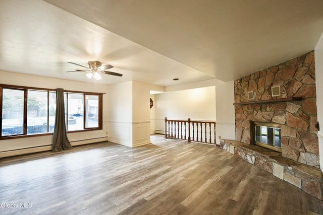 2527 Barton Avenue, Rotterdam, NY 12306