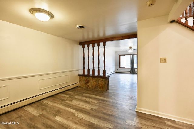 2527 Barton Avenue, Rotterdam, NY 12306