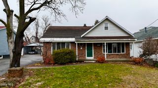 2527 Barton Avenue, Rotterdam, NY 12306