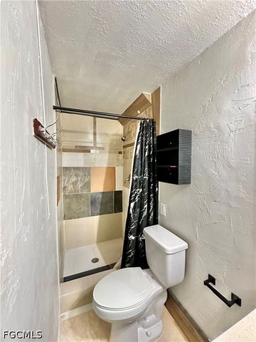 907 Laredo AVE, Lehigh Acres, FL 33936