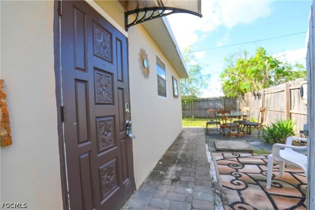 907 Laredo AVE, Lehigh Acres, FL 33936