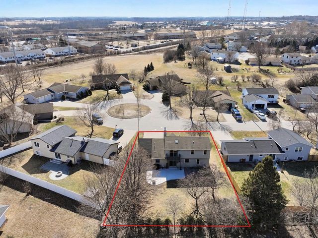 1336 Sumac COURT, Port Washington, WI 53074