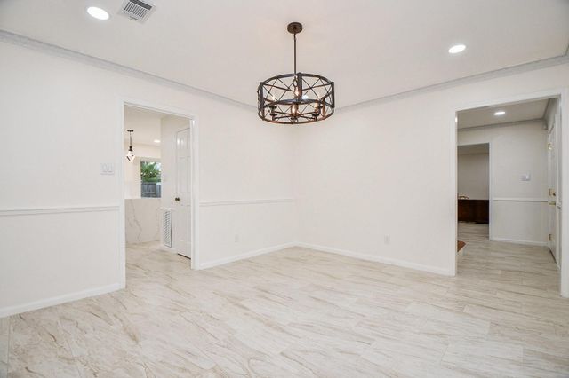 14406 Burgoyne Road, Houston, TX 77077