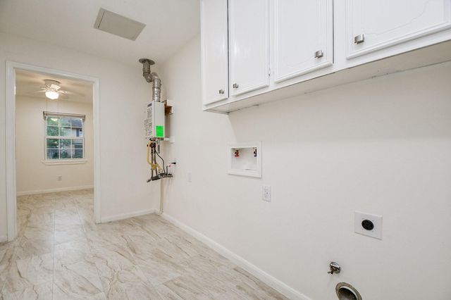 14406 Burgoyne Road, Houston, TX 77077