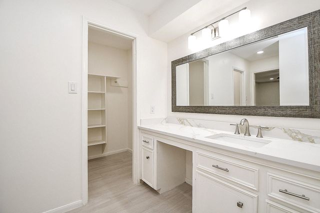 14406 Burgoyne Road, Houston, TX 77077