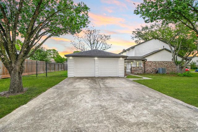 14406 Burgoyne Road, Houston, TX 77077