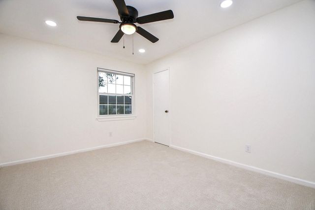 14406 Burgoyne Road, Houston, TX 77077