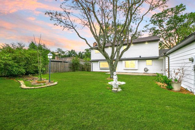 14406 Burgoyne Road, Houston, TX 77077