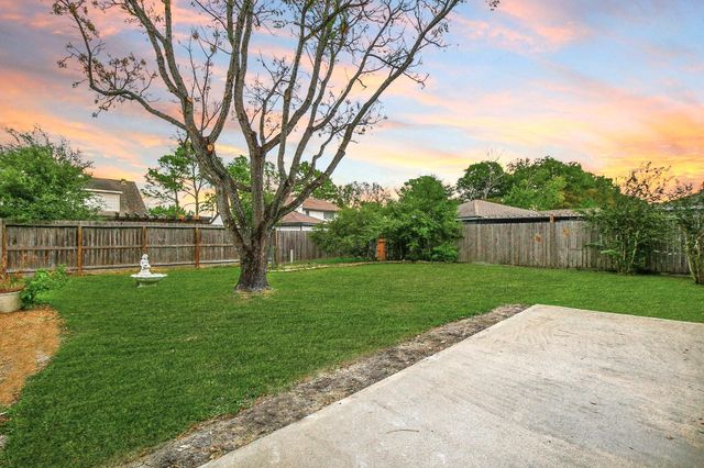 14406 Burgoyne Road, Houston, TX 77077