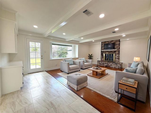 14406 Burgoyne Road, Houston, TX 77077