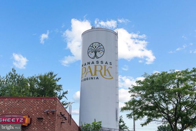 9010 DOVES LN, Manassas, VA 20112