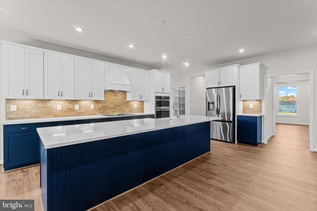 9010 DOVES LN, Manassas, VA 20112