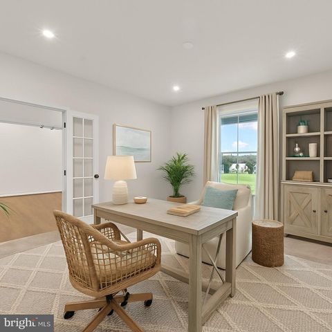 9010 DOVES LN, Manassas, VA 20112