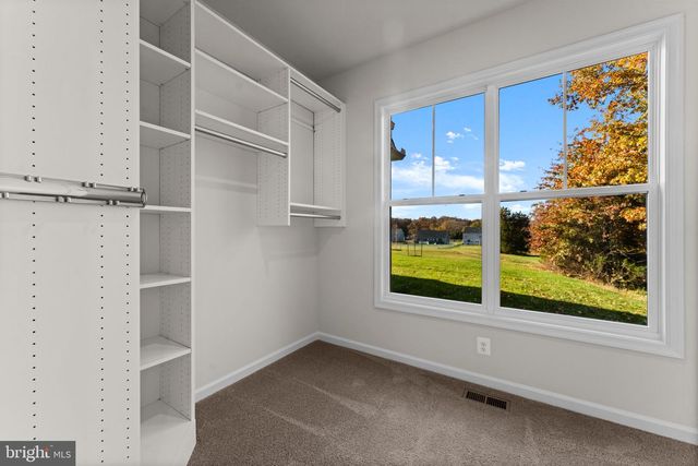 9010 DOVES LN, Manassas, VA 20112