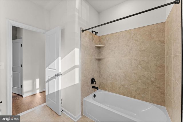 9010 DOVES LN, Manassas, VA 20112