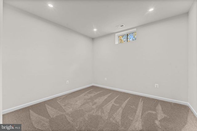 9010 DOVES LN, Manassas, VA 20112