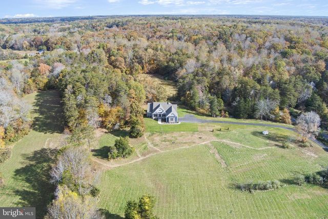 9010 DOVES LN, Manassas, VA 20112