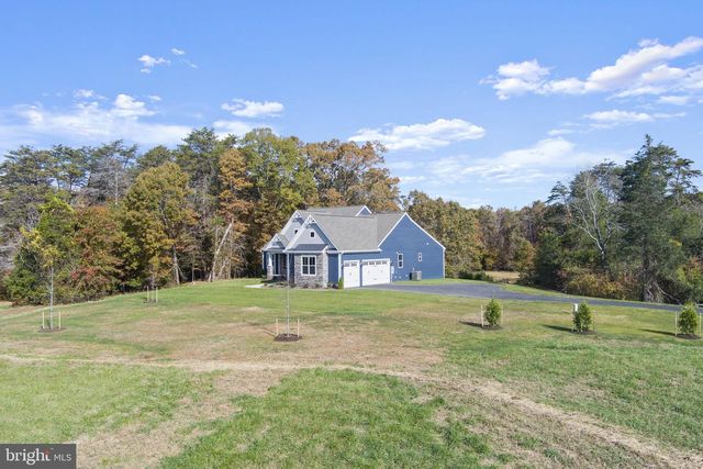 9010 DOVES LN, Manassas, VA 20112