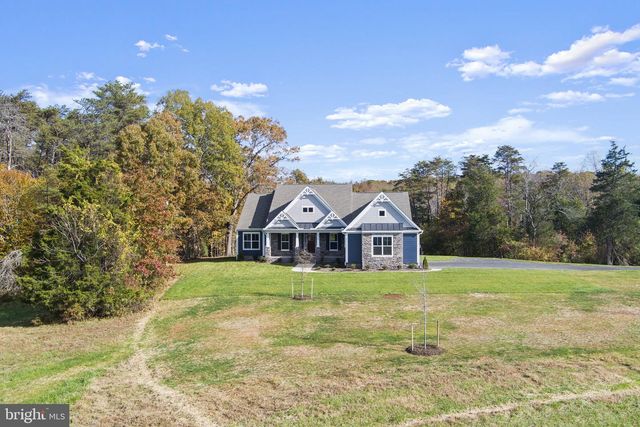 9010 DOVES LN, Manassas, VA 20112