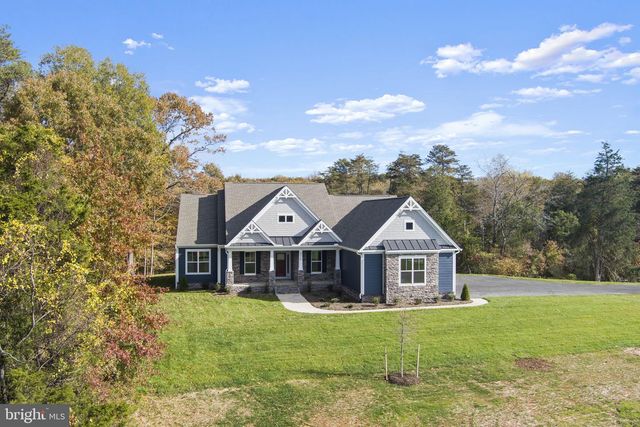 9010 DOVES LN, Manassas, VA 20112