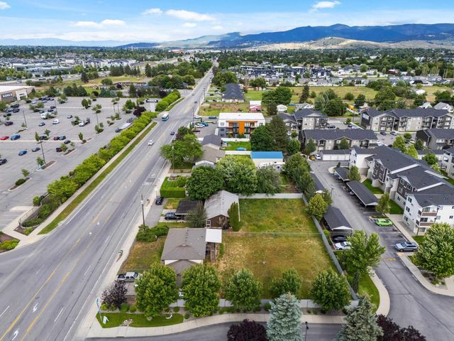 16108 E Broadway Ave, Spokane Valley, WA 99037