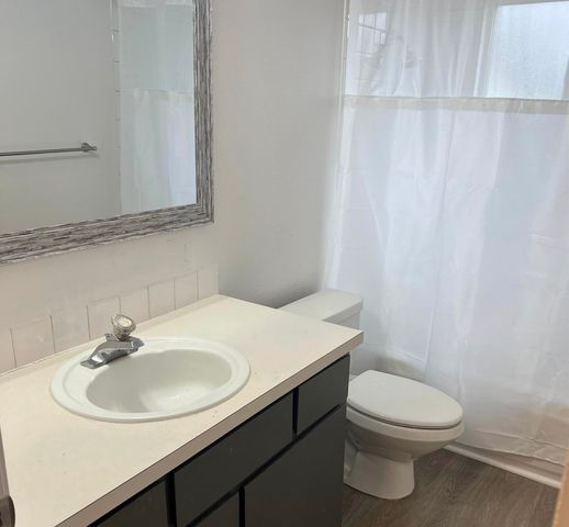 16108 E Broadway Ave, Spokane Valley, WA 99037